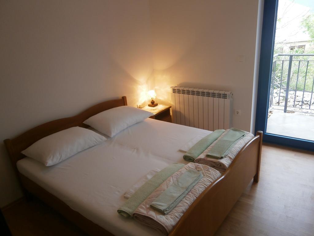 Apartments Crncic Šilo Kamer foto