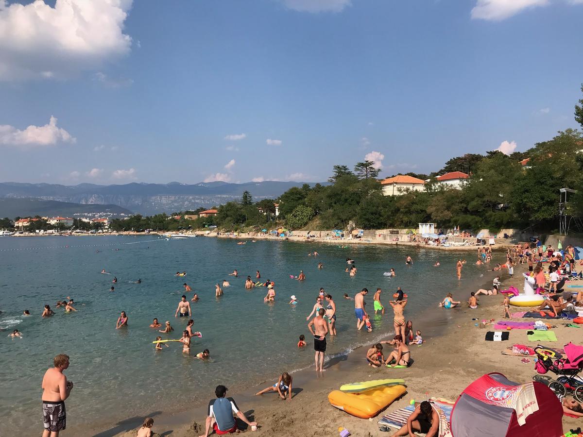 Apartments Crncic Šilo Buitenkant foto